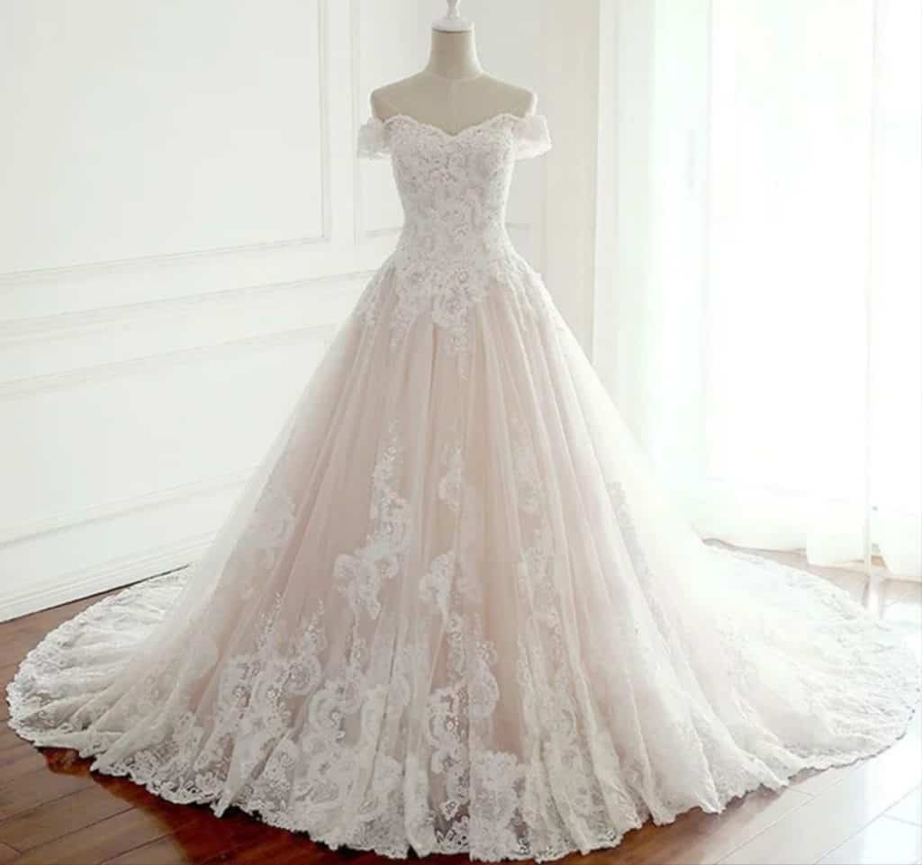 Wedding dress steaming near on sale me