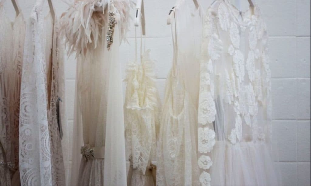 handy guide to wedding dress selling