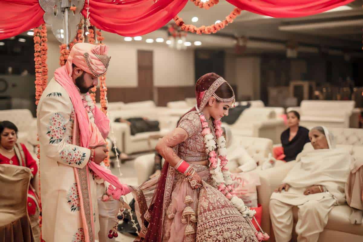 What Is A Traditional Indian Wedding?