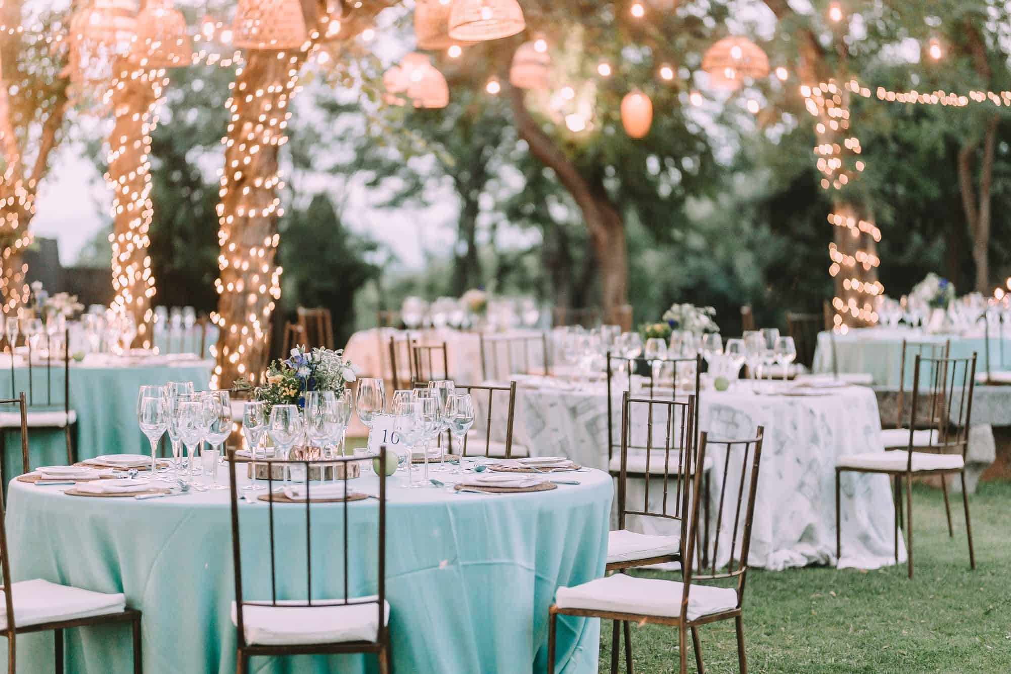 how do you plan an outdoor wedding table layout 1